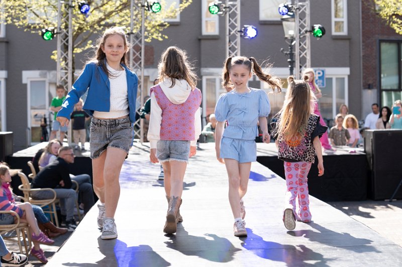 Modeshow 418_.jpg
